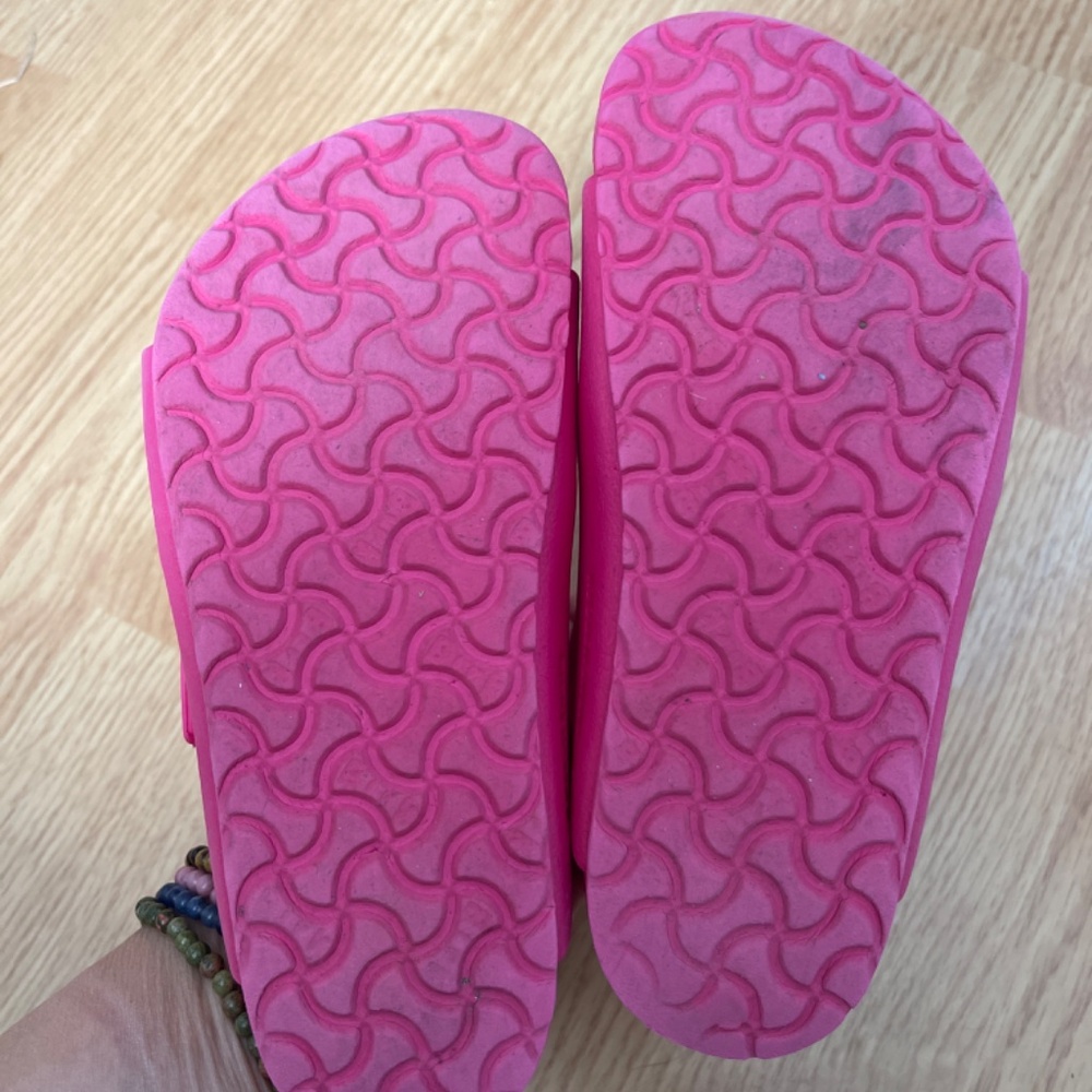 Little Girls Hot Pink Birkenstock Arizona Kids Slid On Sandals Size 28 - Picture 6 of 7